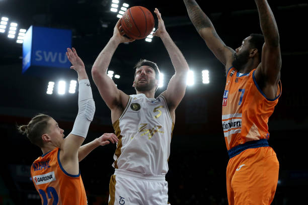 全球舞台上 全球舞台上